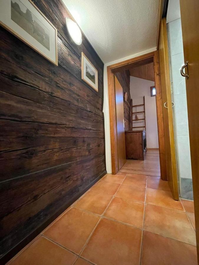 Santorini By Quokka 360 - Blue Curtains In The Alps Apartment Anzonico Bagian luar foto